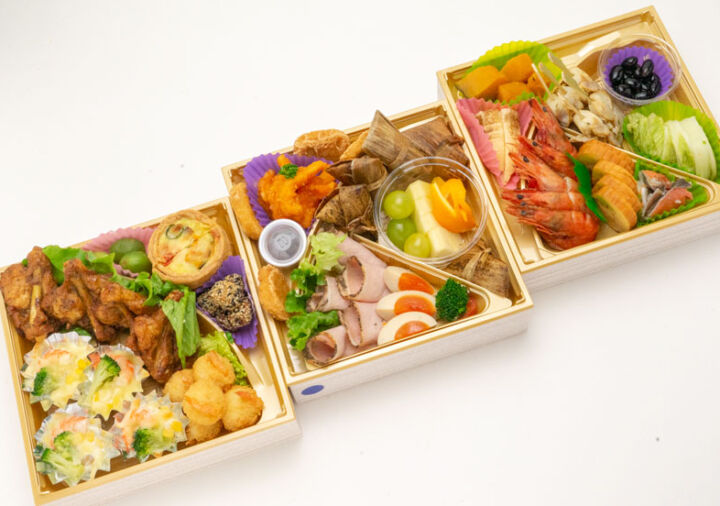 F-001_冬の三段お重オ－ドブル